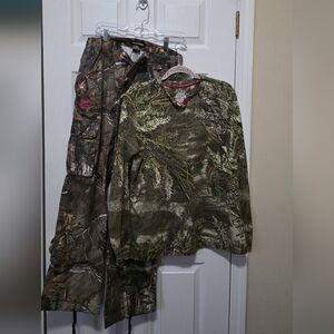 Realtree Camouflage Pant/shirt Set with Pink Accents